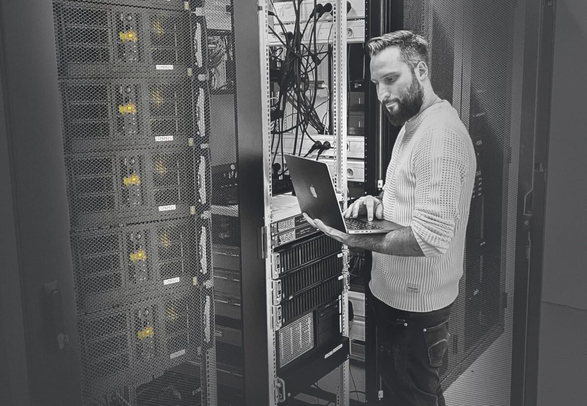 Pourquoi opter pour un service d'hébergement web en Alsace ? 17 bao srv 1 scaled 1 - Pourquoi opter pour un service d'hébergement web en Alsace ?